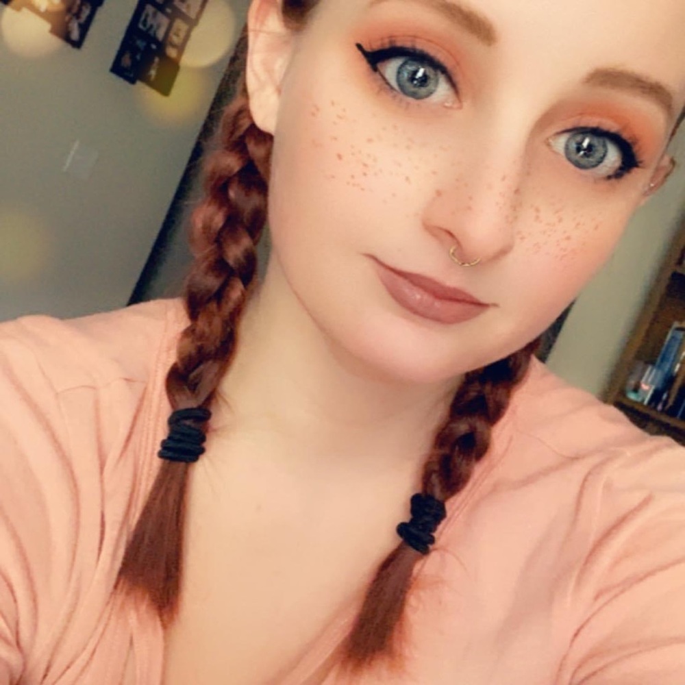 Meet your Posher, Stephanie